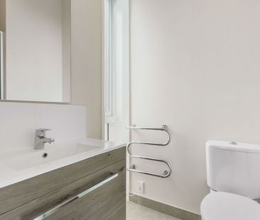 Renovated City Convenience - Photo 3