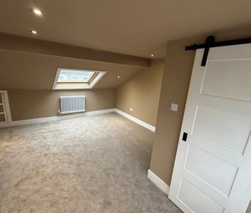 John Street - Photo 2