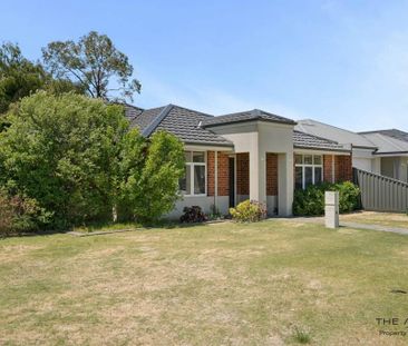 Modern Living in the Heart of Lynwood - Photo 4