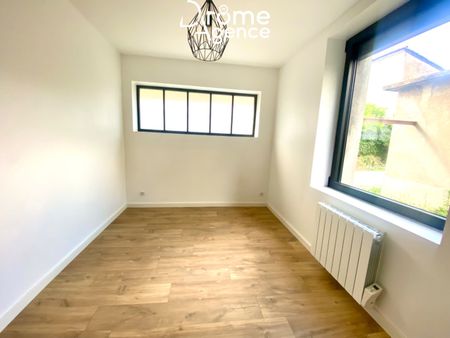 Location Appartement 3 pièces 79m² VALENCE 26000 - Photo 3