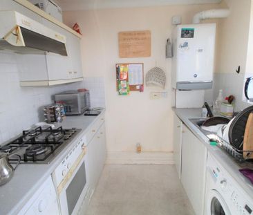 2 bedroom flat to rent - Photo 6