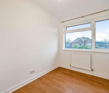 Avon Close, Addlestone, Surrey, KT15 - Photo 4