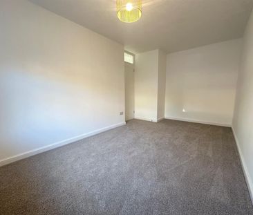 3 bedroom House To Let - Photo 5