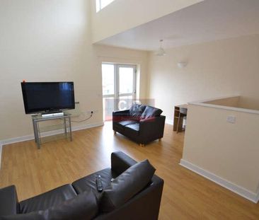 Boston Street, Hulme, Manchester, M15 - Photo 1