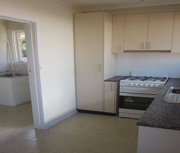 Close to all amenities - Photo 3