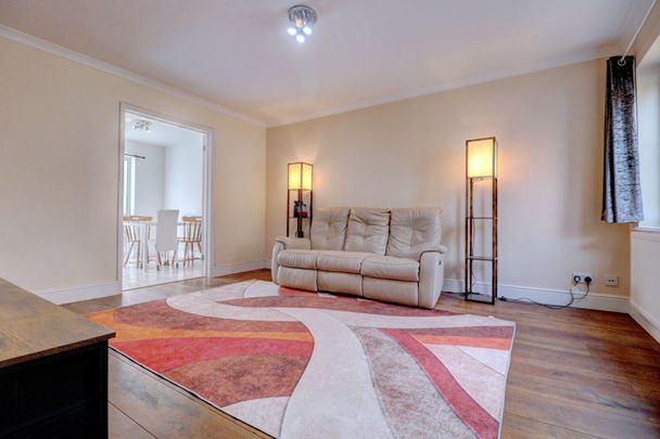 3 bedroom link detached house to rent - Photo 1