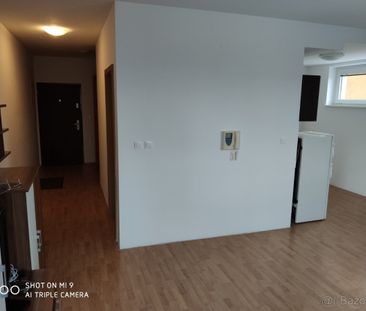 Prenájom 1 izb. byt s parkovacím miestom T.Vansovej 4/A – Fotografia 3