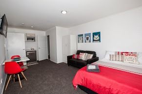 One Bedroom Furnished Apartments in Hillcrest - Photo 3