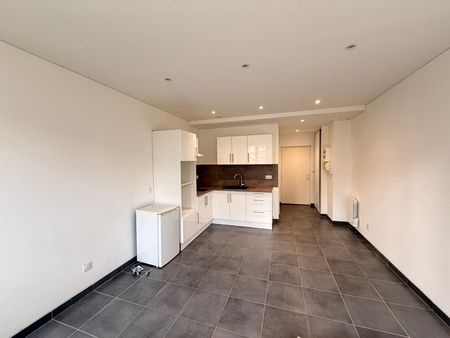 Location Appartement 1 pièce 26m² - Photo 5