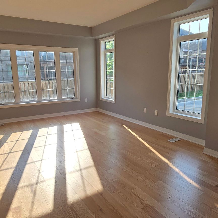 For Lease - 80 Leeson Street, East Luther Grand Valley, Ontario - Photo 1