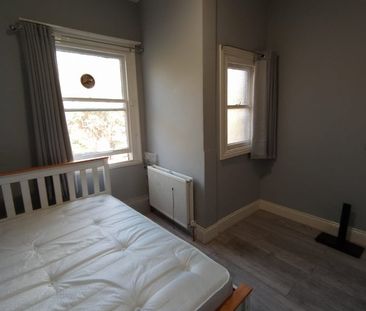 Studio Flat, Manor Road, N16 - Photo 1