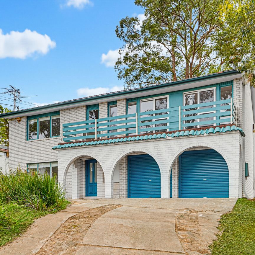 Fully Renovated Five-Bedroom Family Home in Prime Baulkham Hills Location - Photo 1