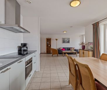 Lovely 2 bedroom apartment, terrace & harbor view - Foto 3