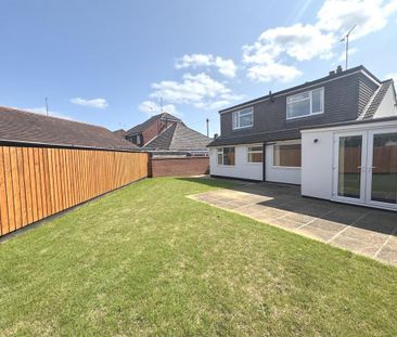 4 bedroom detached house to rent - Photo 1