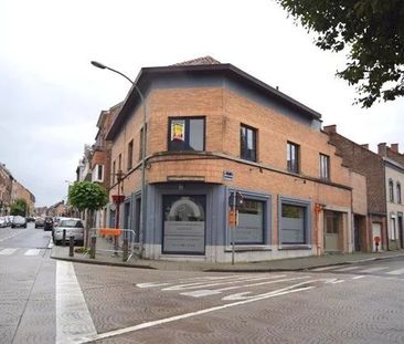 Appartement met twee slaapkamers en terras - Photo 4