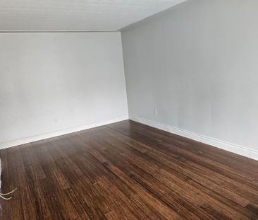 For Lease - 290 Balmoral Avenue, Hamilton, Ontario - Photo 3