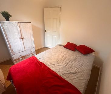 2 Bed Flat, Southcote Road, RG30 - Photo 5