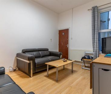 4 bedroom house to rent - Photo 2