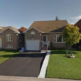 1045 Whitney Cres Midland | $2600 per month | Plus Heat | Plus Water | Plus Hydro - Photo 1