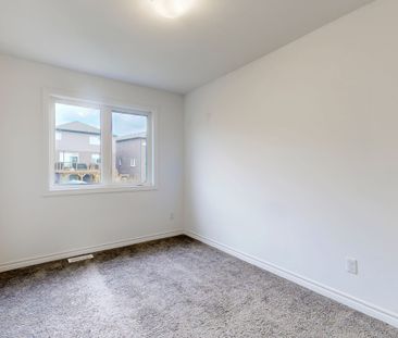 For Lease - 21 Woodedge Circle, Kitchener, Ontario - Photo 3