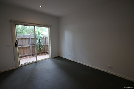 18/110-116 Moore Street, Coburg, VIC 3058 - Photo 3