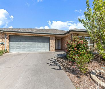 15 Saltbush Street, Harrison ACT, Belconnen - Photo 4