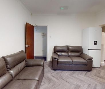 6 bedroom house to rent - Photo 3