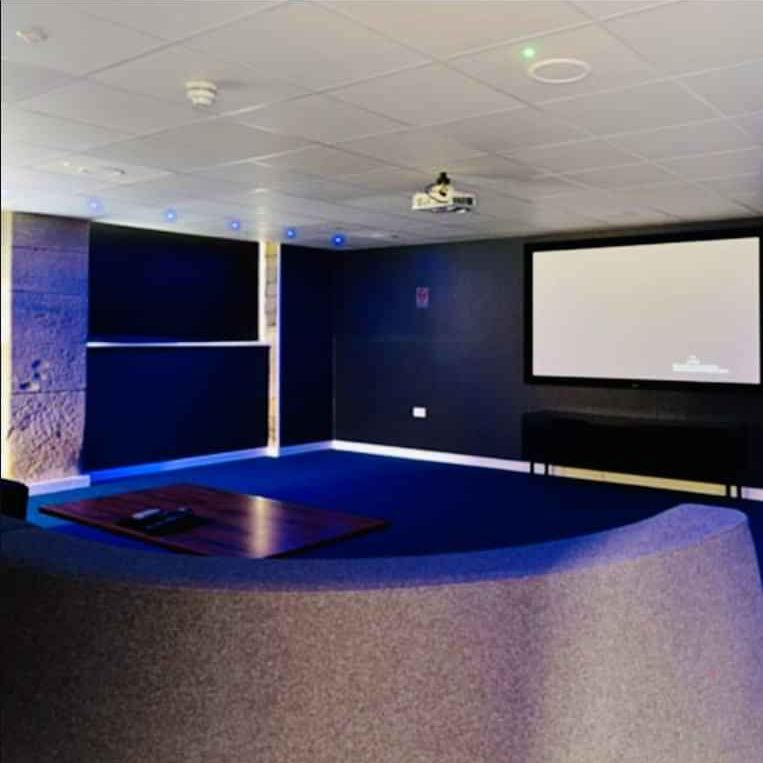 Executive Studio - Photo 1