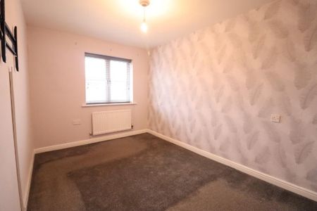 3 bedroom semi-detached house to rent - Photo 4