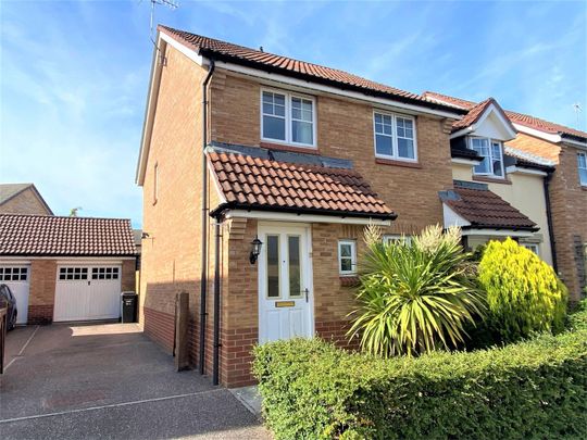 Warres Road, Taunton - Photo 1