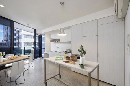 Modern Luxury Living in South Yarra! - Photo 3