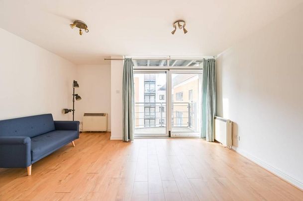 1 bedroom flat to rent - Photo 1