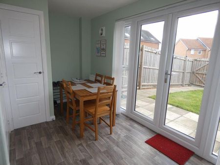 2 bedroom terraced house to rent - Photo 3