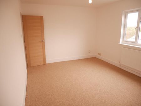3 bedroom house to rent - Photo 2