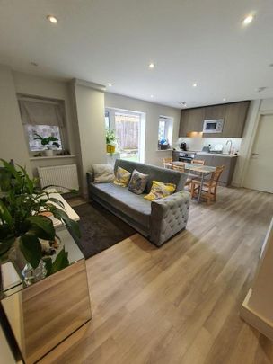 2 bedroom property to rent - Photo 1