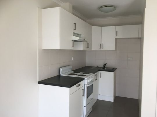 11/1 Kokaribb Road, Carnegie - Photo 1