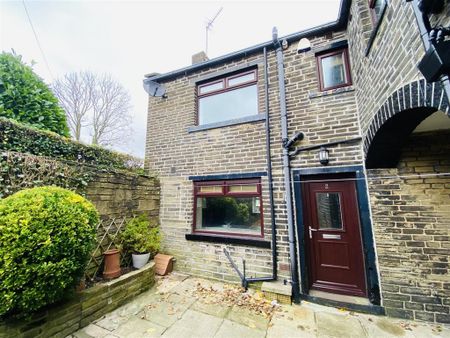 2 bedroom terraced house to rent - Photo 3