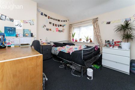 5 bedroom semi-detached house to rent - Photo 4