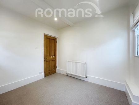 Hill House, Rectory Road, Maidenhead, SL6 - Photo 2