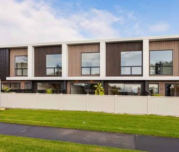 Mission Bay Terraces - Views, Sun, Location - Photo 4