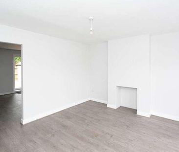 Glenview, Hp, Hemel Hempstead, HP1 - Photo 3