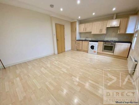 1 bedroom property to rent in Ashtead - Photo 3