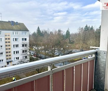 Wohnung im Barbara-Uthmann-Ring mit Balkon - Annaberg-Buchholz! - Photo 1