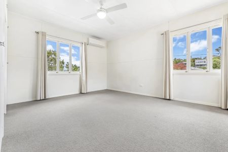 Spacious House Located on Quiet Greens Road - Photo 3