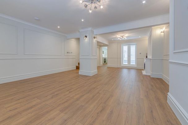 4 bedroom terraced house to rent - Photo 1