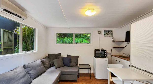 Long Term - Omiha Studio $450pw - Photo 1