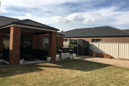 21 Garden Drive, Epsom - Photo 3