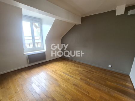 Triplex du 19ème siècle - 2 chambres + bureau - Photo 4