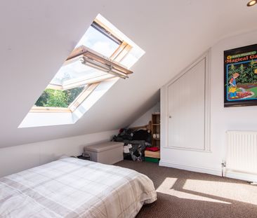 6 Bedroom Student Home! 162pppw 52 Weeks. All Bills included. No fe... - Photo 3