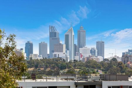 Luxury Burswood Apartment with Views! - Photo 2